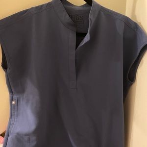 Figs Big sky rafalea top